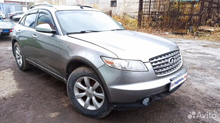 Стекло лобовое Infiniti FX-35 (S50) 72712CG000. Ан