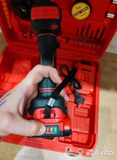 Бесщеточный дрель-шуруповерт Milwaukee 36 v