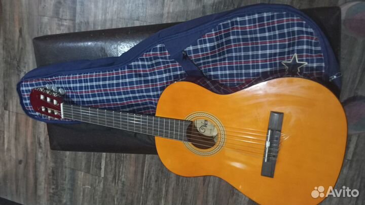 Классическая гитара 3/4
