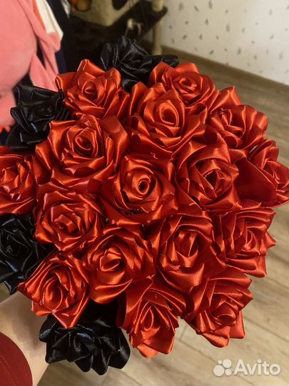 Букет из атласных роз на заказ