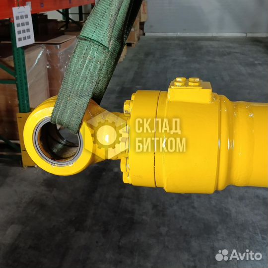 Гидроцилиндр стрелы Komatsu PC200-7