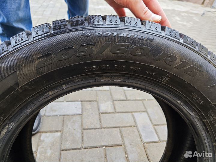 Pirelli Winter Ice Zero 205/60 R16