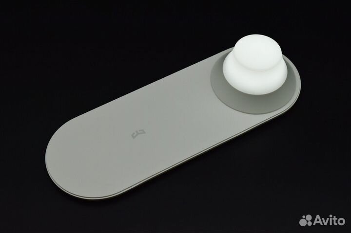 Ночник с беспроводной зарядкой Xiaomi Yeelight