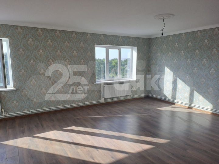 Дом 266 м² на участке 14 сот.