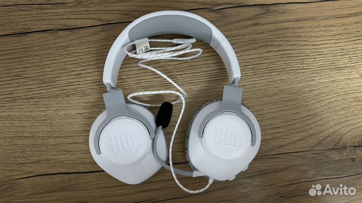 Беспроводные наушники jbl