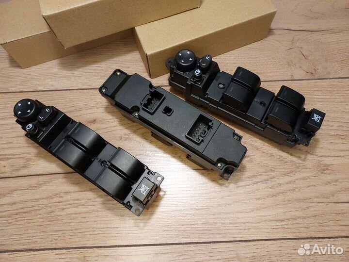 Блок управления стеклоподъемниками Mazda 6 GH