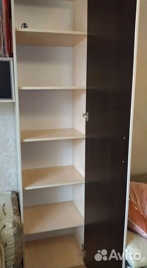 Уголок школьника, компьютерный стол, пенал