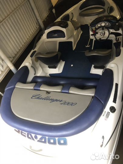 Водометный катер BRP Sea-Doo Challenger 2000