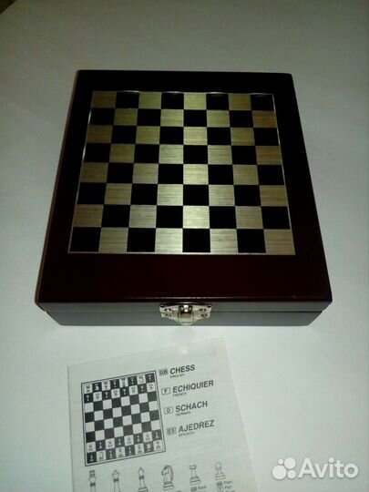 Подарочный набор-Шахматы+аксесуары для вина