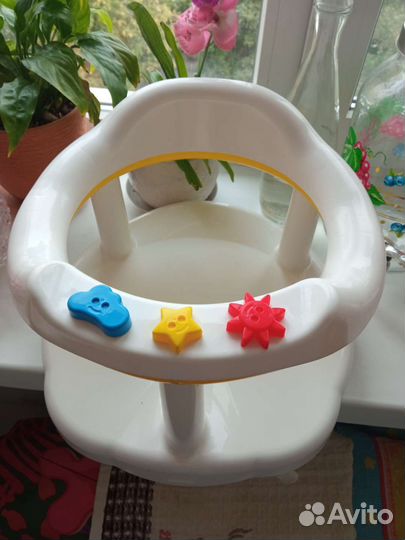 Стульчик для купания в ванной