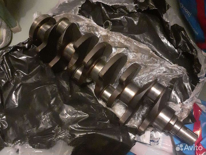 Коленвал Ford focus1 usa 2.0 split port