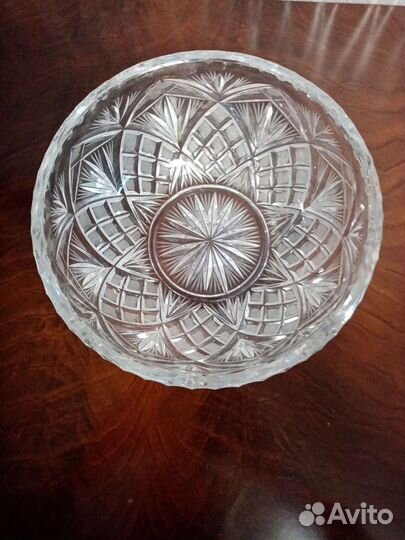 Ваза хрустальная