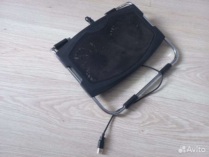 Подставка для охлаждения ноутбука