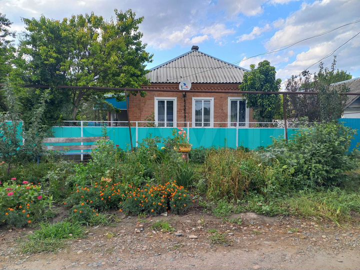 Дом 57 м² на участке 2 сот.