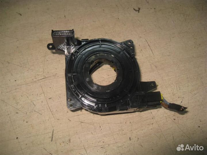 Кольцо SRS (шлейф подрулевой) Ford Focus 3 (CB8)