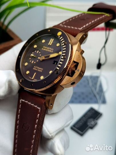 Красивые мужские часы Panerai Luminor Submersible