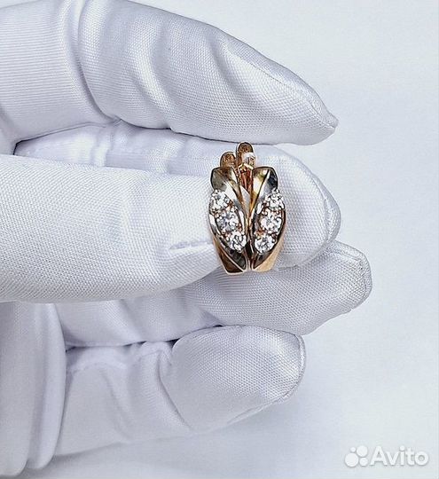 Серьги с синтетическим камнем Золото