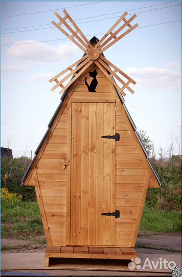 Дачный туалет деревянный