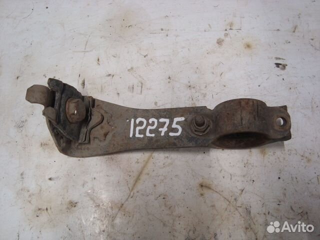 Крепление стабилизатора переднее левое W124