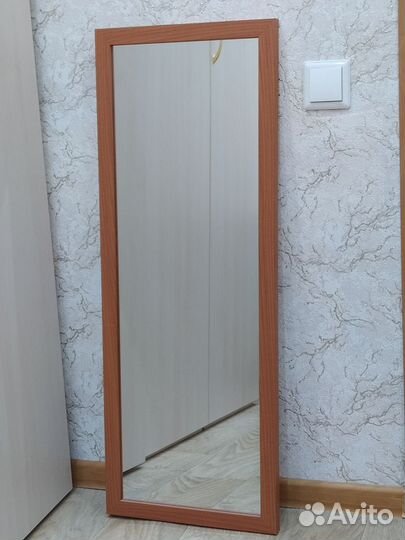 Зеркало настенное