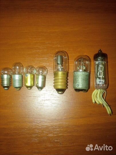 Лампочки (много) 12В 6,3В 2,5В 1В мн-3 ив-6