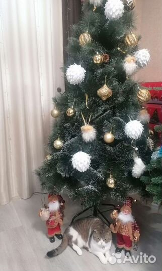 Елка искусственная заснеженная