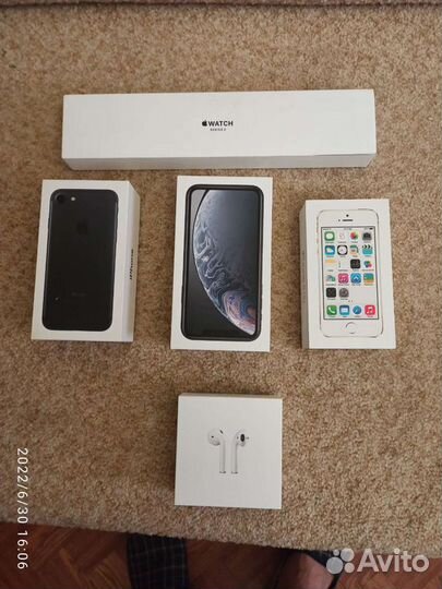 Пустые коробки от apple