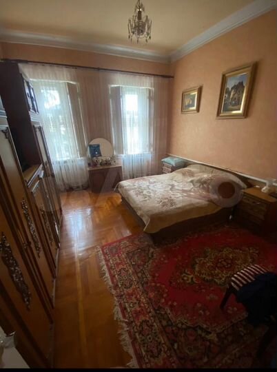 Дом 200 м² на участке 5,5 сот.