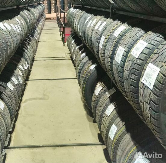 Kumho WinterCraft SUV Ice WS31 205/60 R16 94P