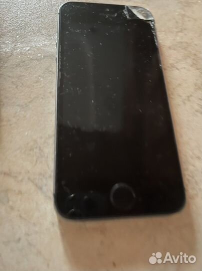 Телефон iPhone 5s