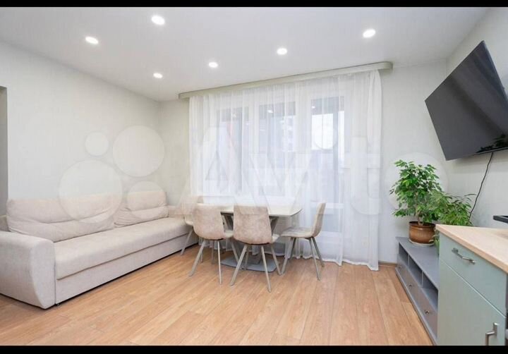 2-к. квартира, 40 м², 1/24 эт.