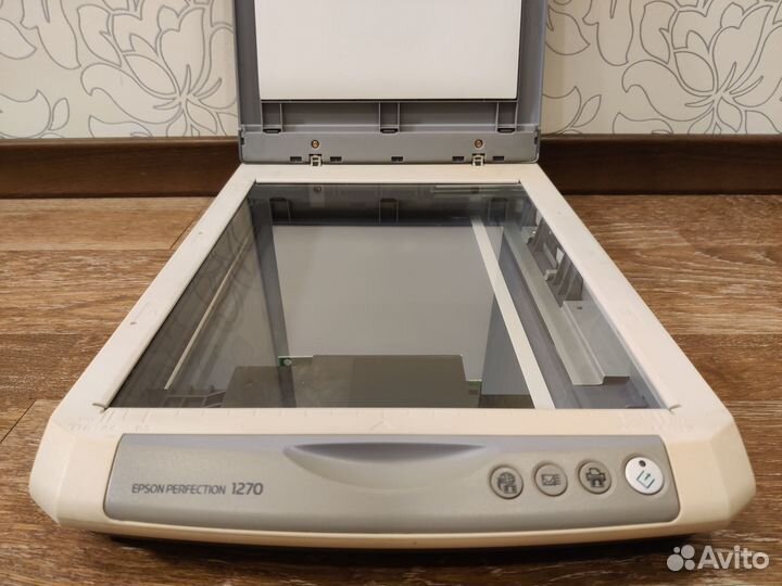 Сканер А4 Epson Perfection 1270
