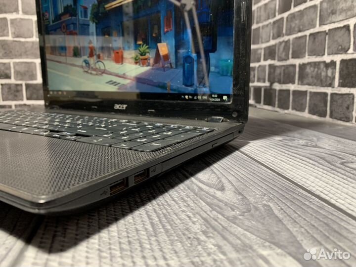 Рабочий ноутбук Acer intel/4gb/ssd
