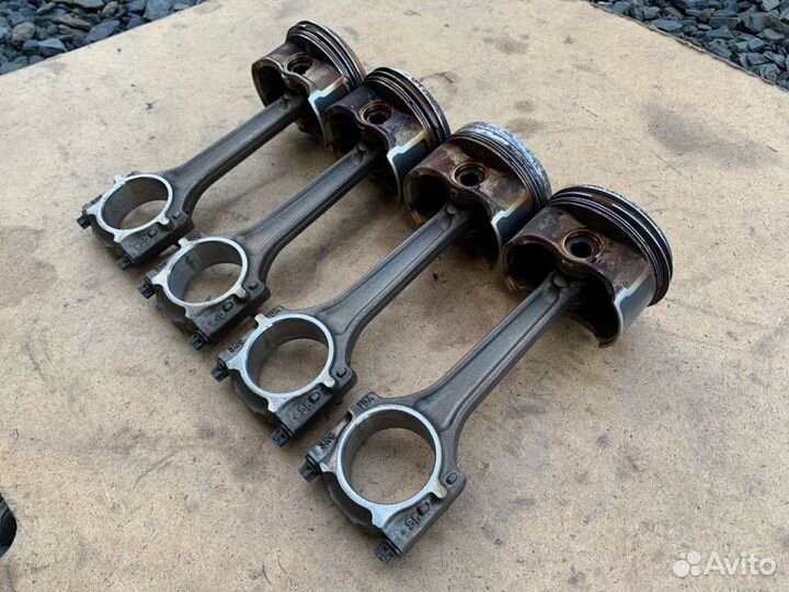 Поршень с шатуном Volkswagen Jetta седан BSE 2010