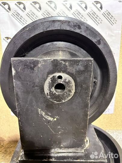 Ленивец Volvo 37900335