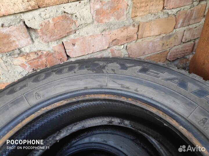 Goodyear Vector 4Seasons 195/65 R15