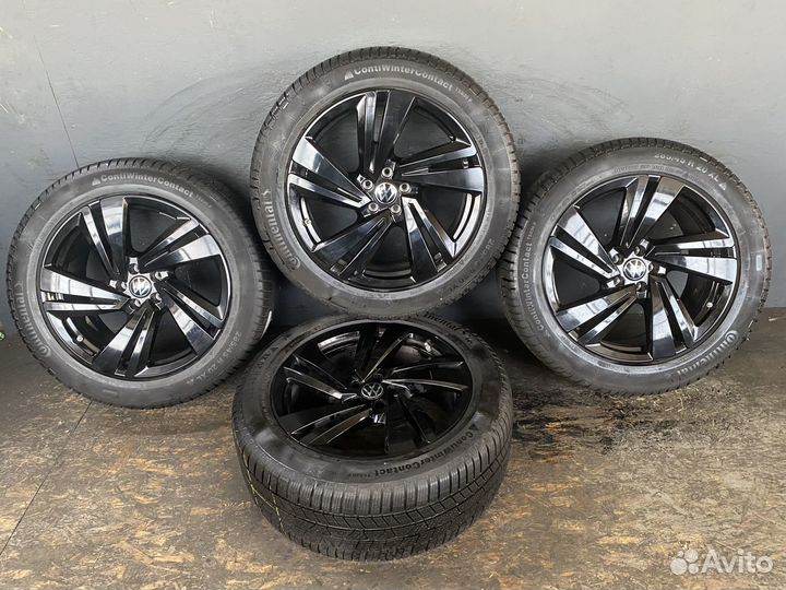 Оригинальные колеса на Volkswagen Touareg III R20