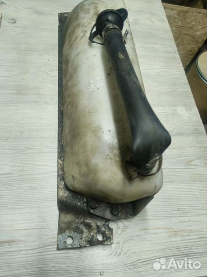 Бачок омывателя фар Chevrolet Blazer S10