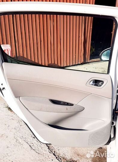 Дверная карта белая Пежо 308