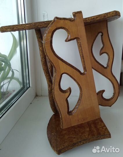 Этажерка для цветов навесная