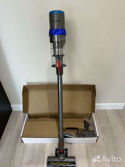 Пылесос Dyson v15
