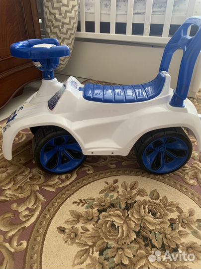 Детская машинка каталка толокар