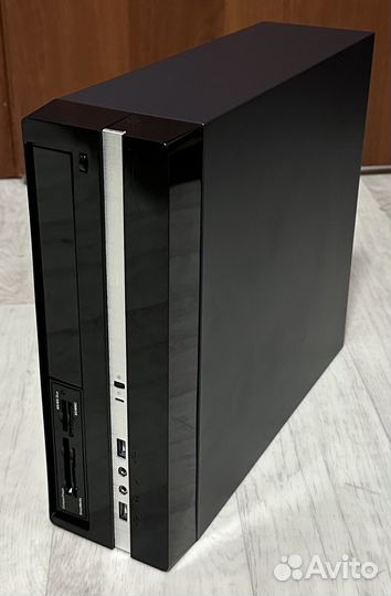 Мини пк 4 ядра/4GB/SSD