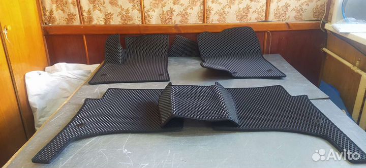 Коврики на Touareg