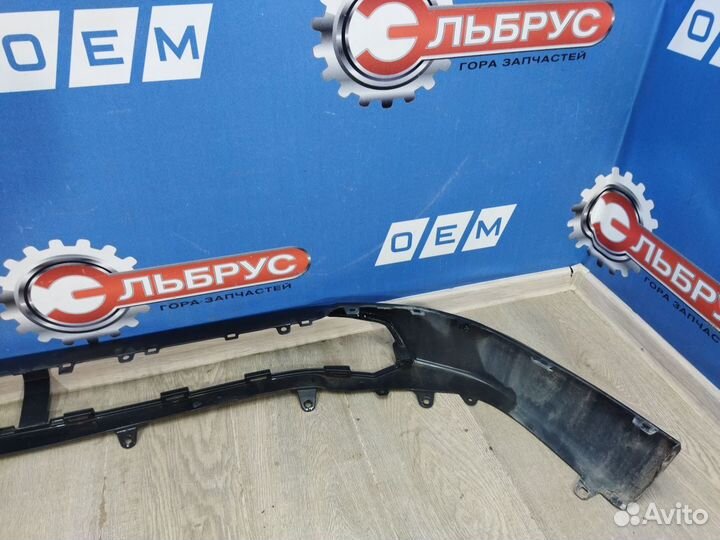 Накладка бампера Toyota RAV4 5 ха50 2019