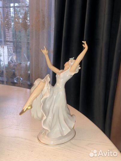 Статуэтка танцовщица германия