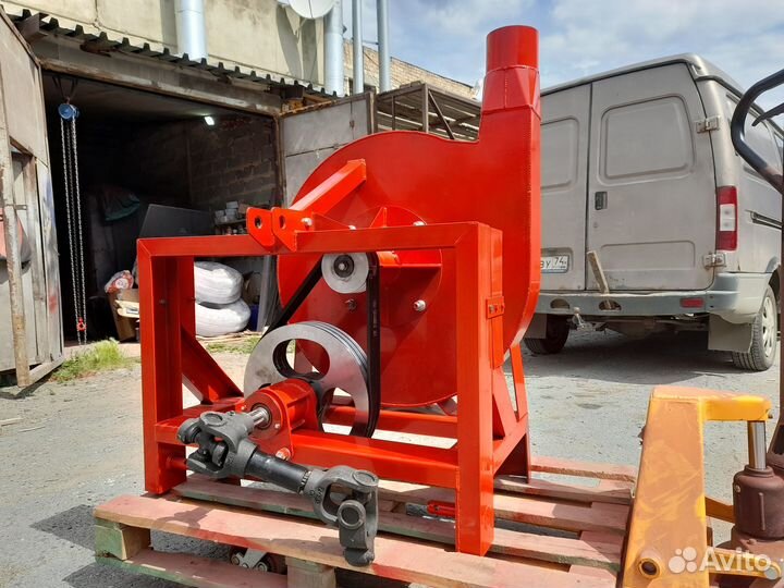 Зернодробилка от вом трактора 