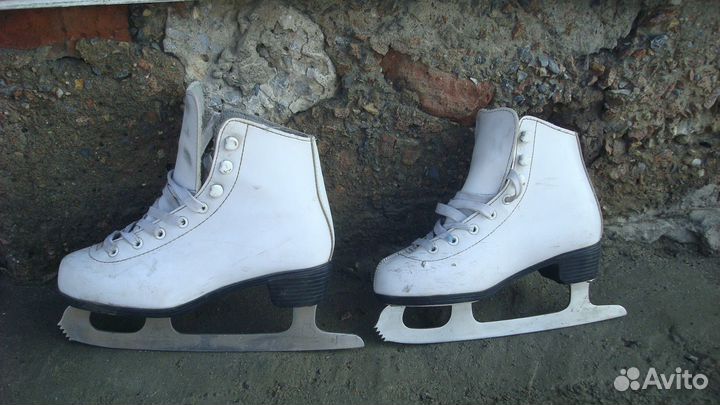 Коньки фигурные 34 размер
