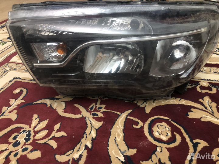 Фара на LADA vesta