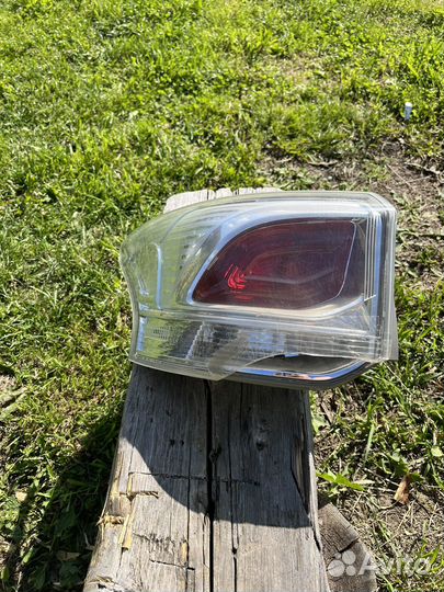 Фара задняя левая outlander 3